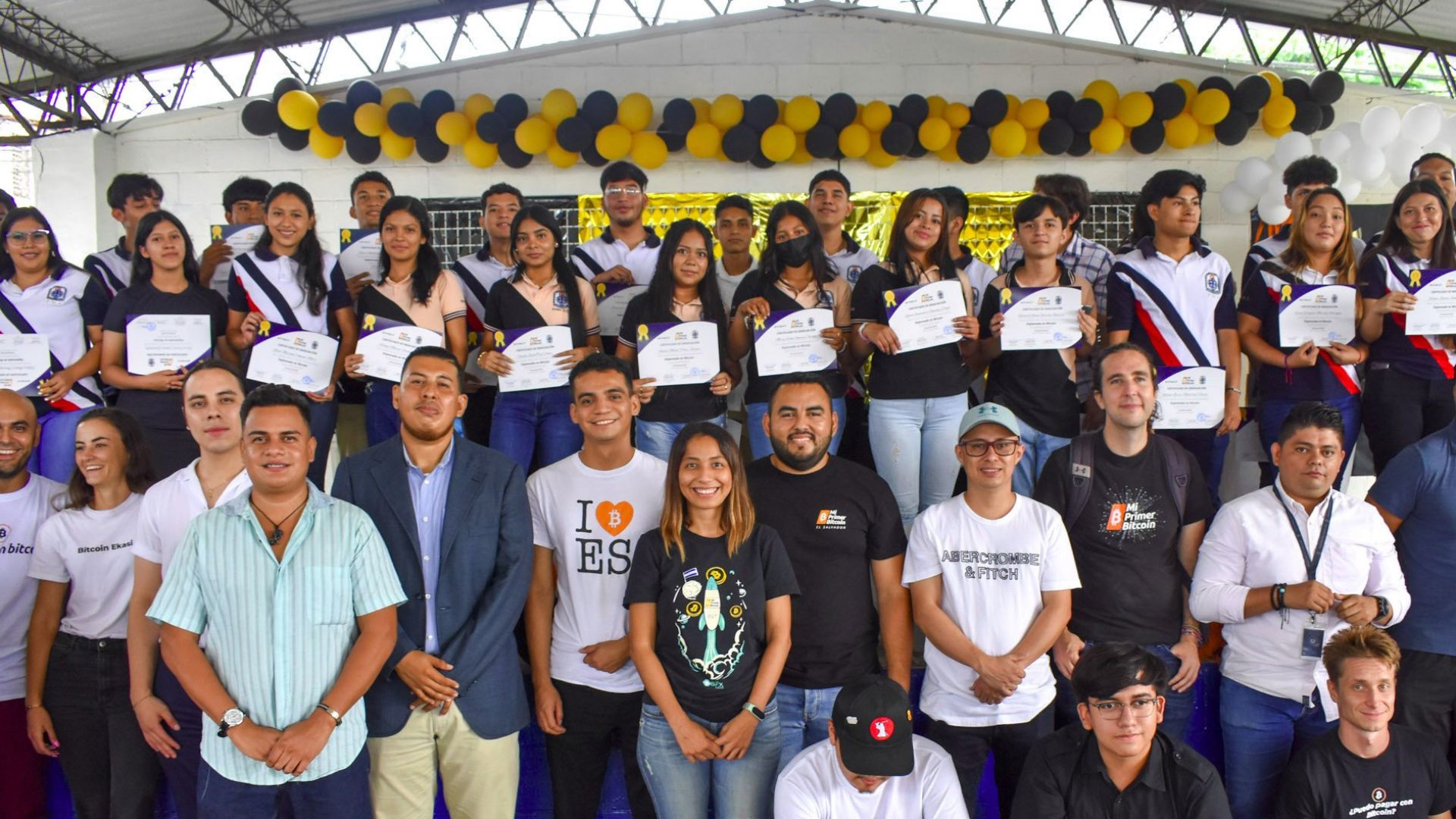 El Salvador’s bitcoiners teach 12-year-olds to send bitcoin